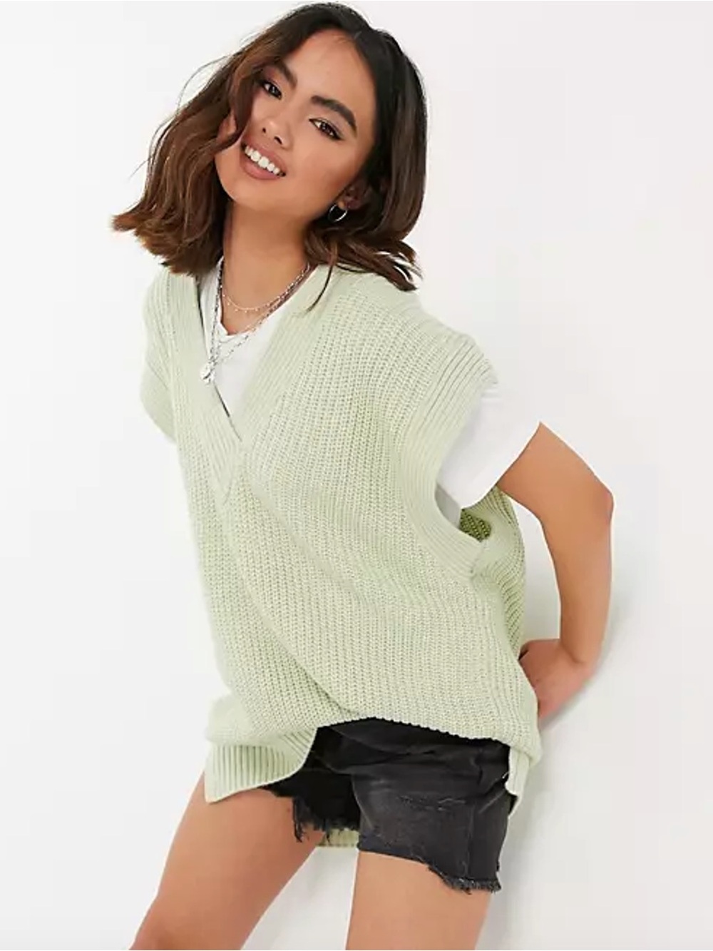 Knit V-Neck Sleeveless Sweater Vest in Pale Green